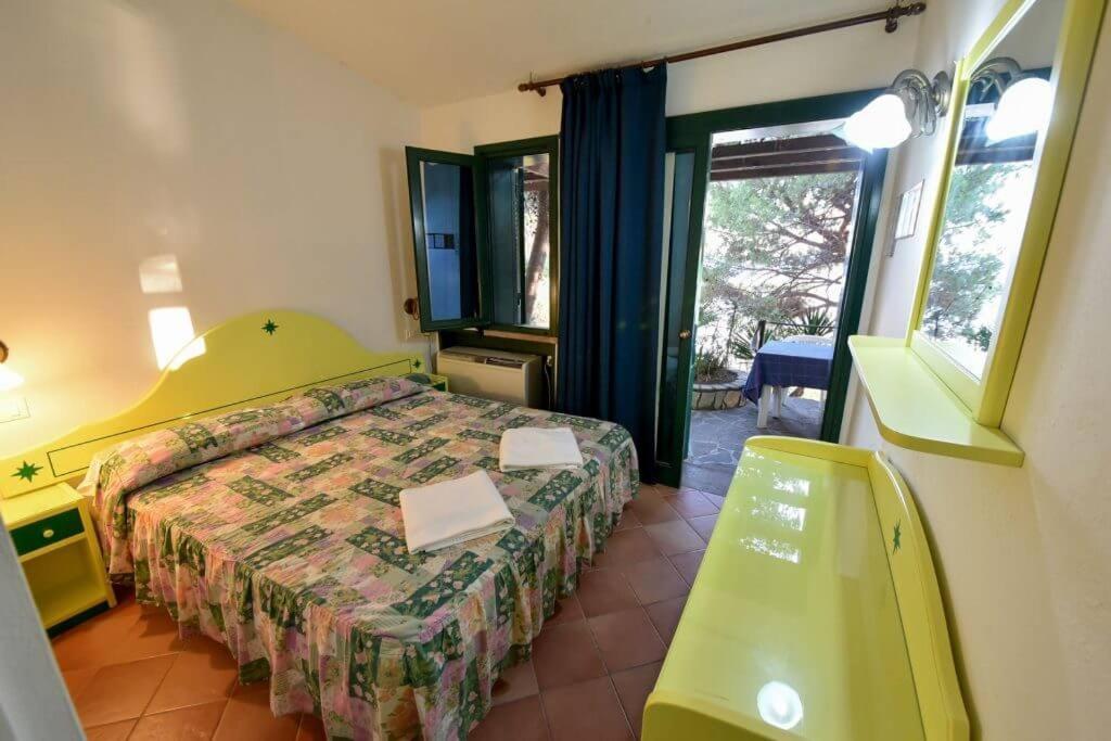 Hotel Club Torre Capovento Sperlonga Buitenkant foto