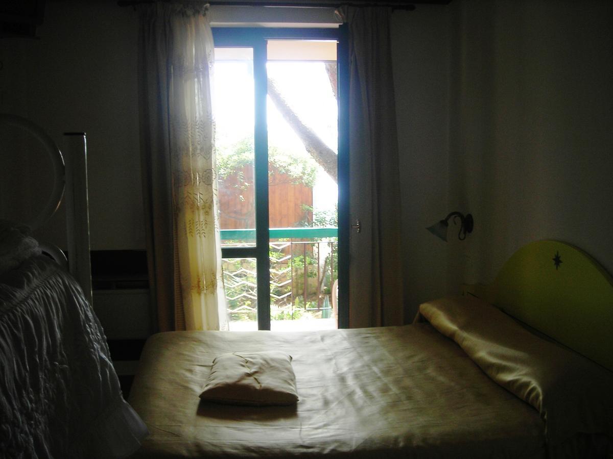 Hotel Club Torre Capovento Sperlonga Buitenkant foto