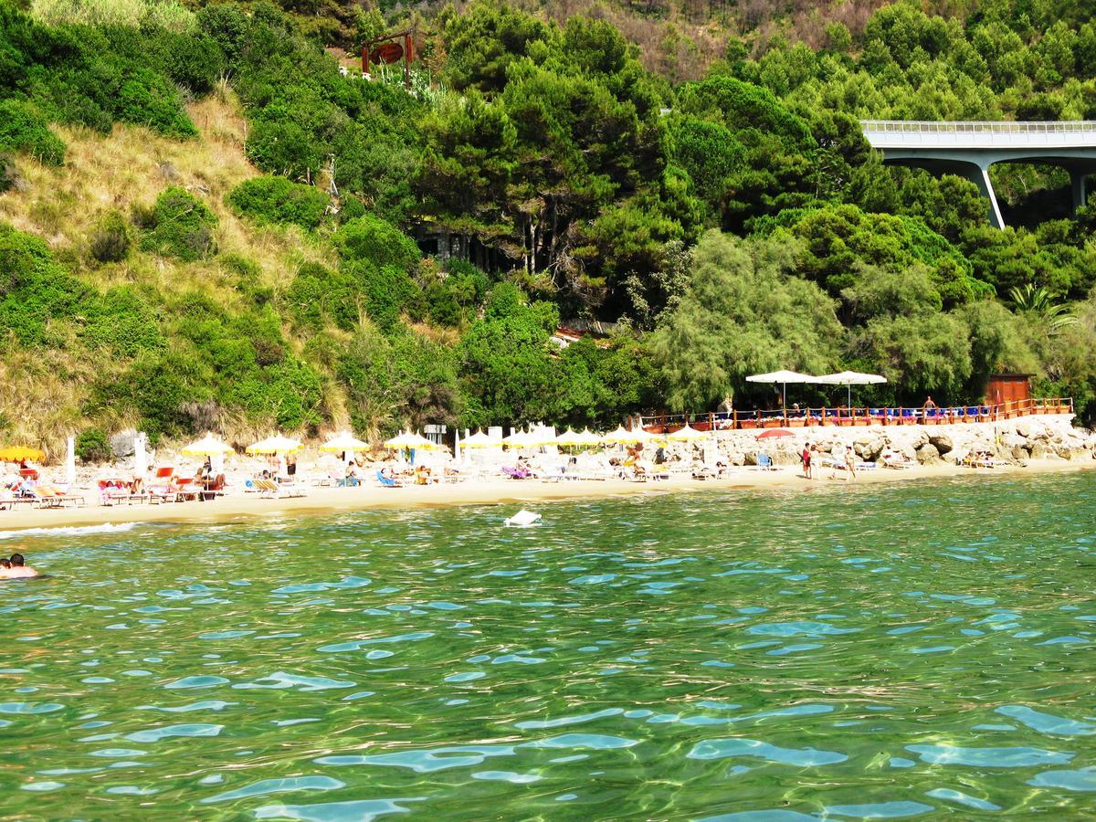 Hotel Club Torre Capovento Sperlonga Buitenkant foto
