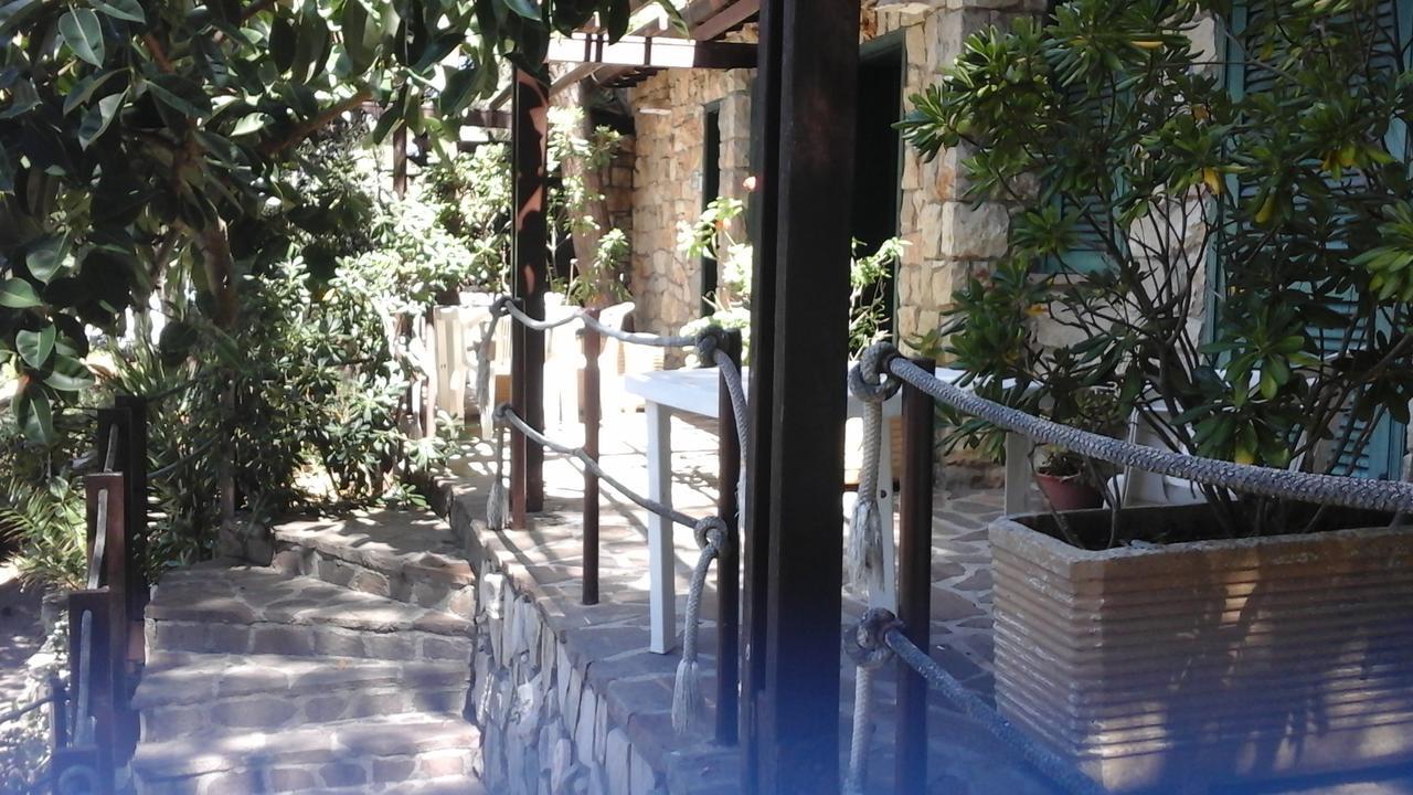 Hotel Club Torre Capovento Sperlonga Buitenkant foto