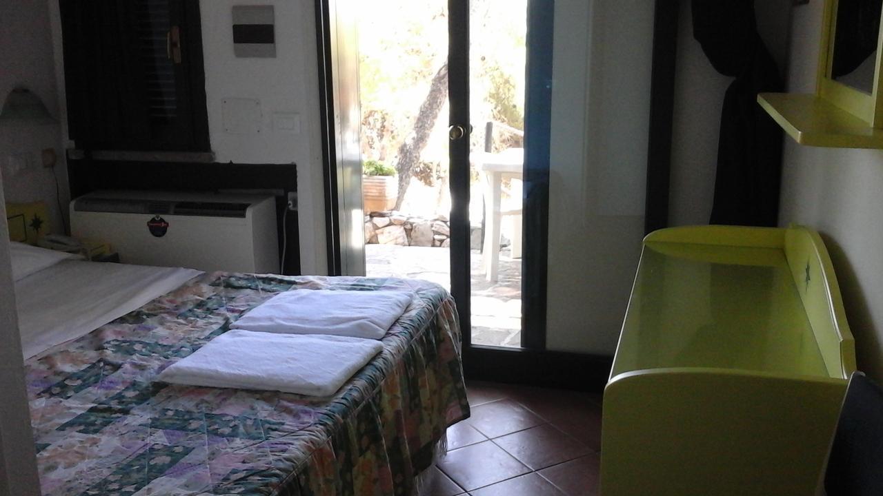 Hotel Club Torre Capovento Sperlonga Buitenkant foto